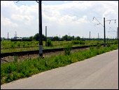 Вид на станцию с проселочной дороги